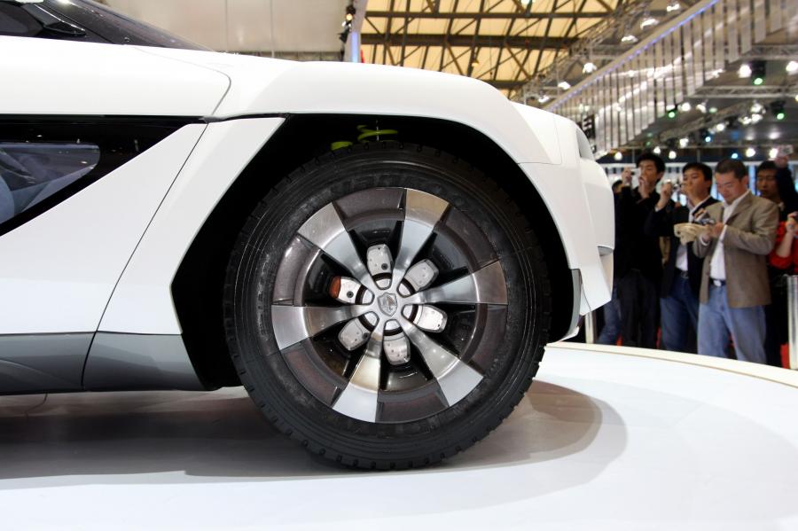  ChangAn E301 Concept 2009 года  (фото 27 из 69)